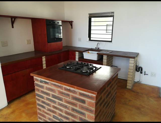 2 BEDROOM APARTMENT TO LET IN POINT WATERFRONT